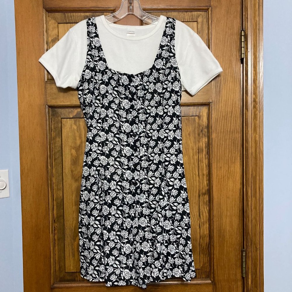 New * Rampage Flowered Romper - Picture 2 of 14